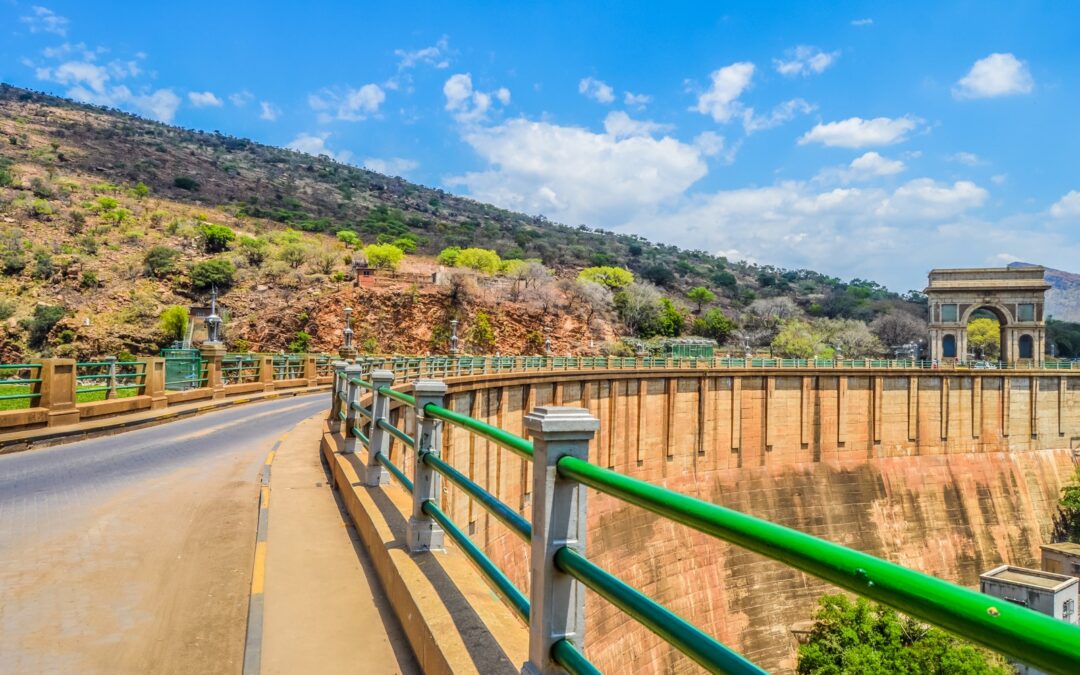 Road across the Hartbeespoort Dam wall below the arch